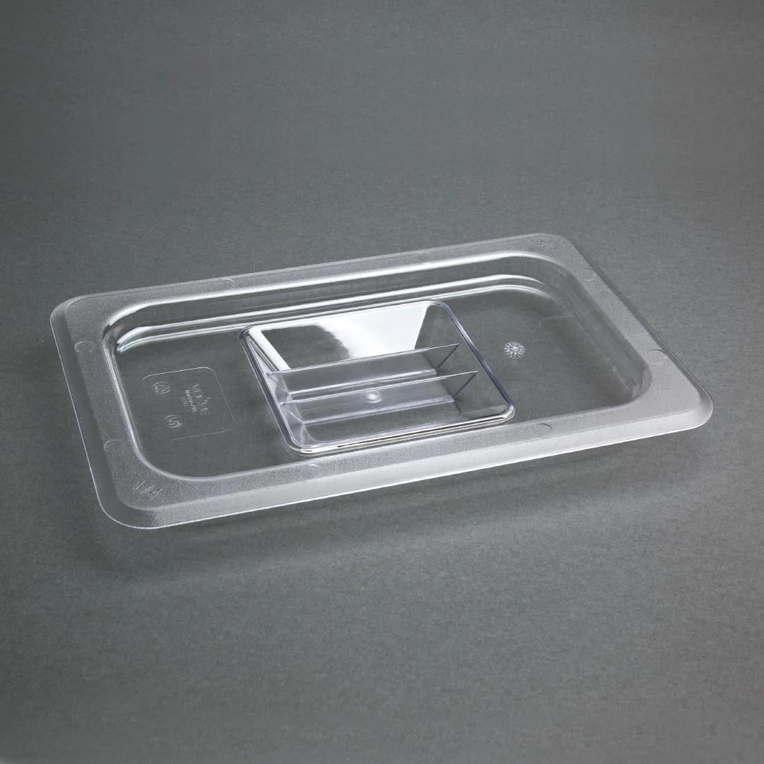 Vogue Polycarbonate 1/4 Gastronorm Lid Clear - Image 4