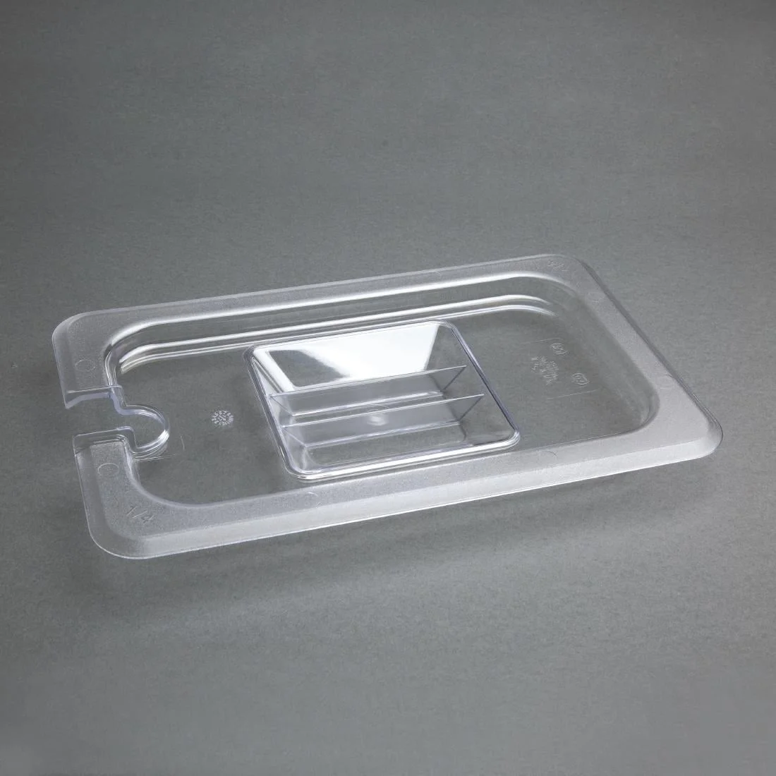 Vogue Polycarbonate 1/4 Gastronorm Lid Notched - Image 4