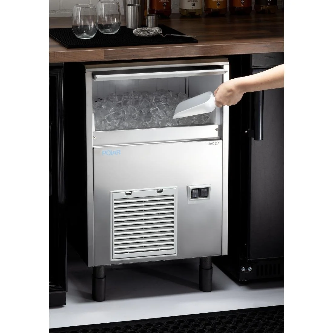 Polar U-Series Gourmet Cub Ice Maker 33kg Output - Image 18