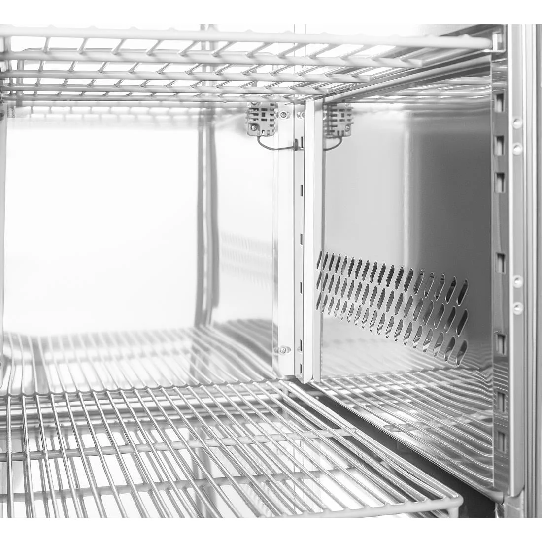 Polar U-Series Counter Fridge 4 Drawers & 2 Door - Image 5