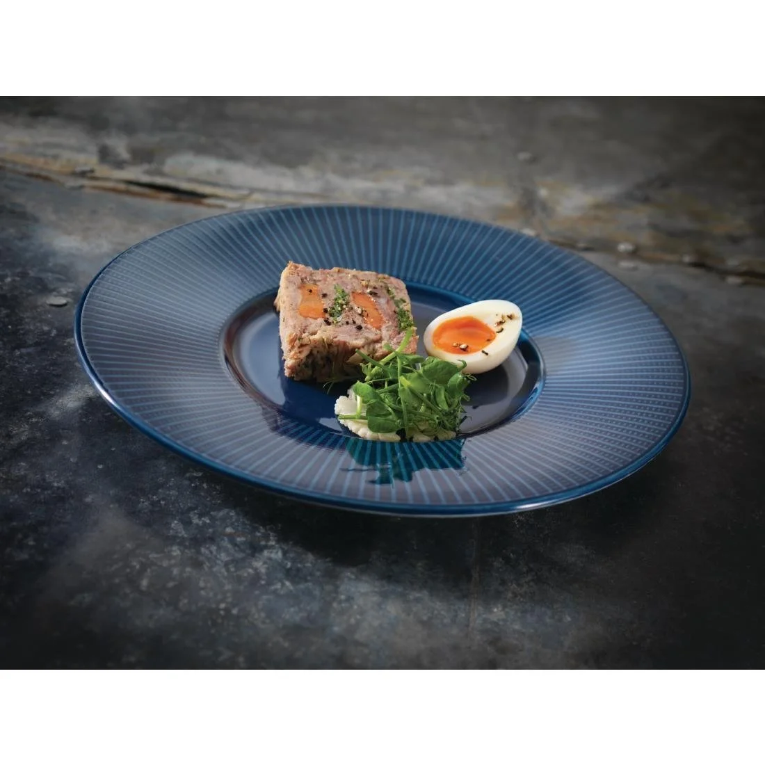 Steelite Willow Azure Gourmet Plates Medium Well Blue 285mm (6 Pack) - Image 3