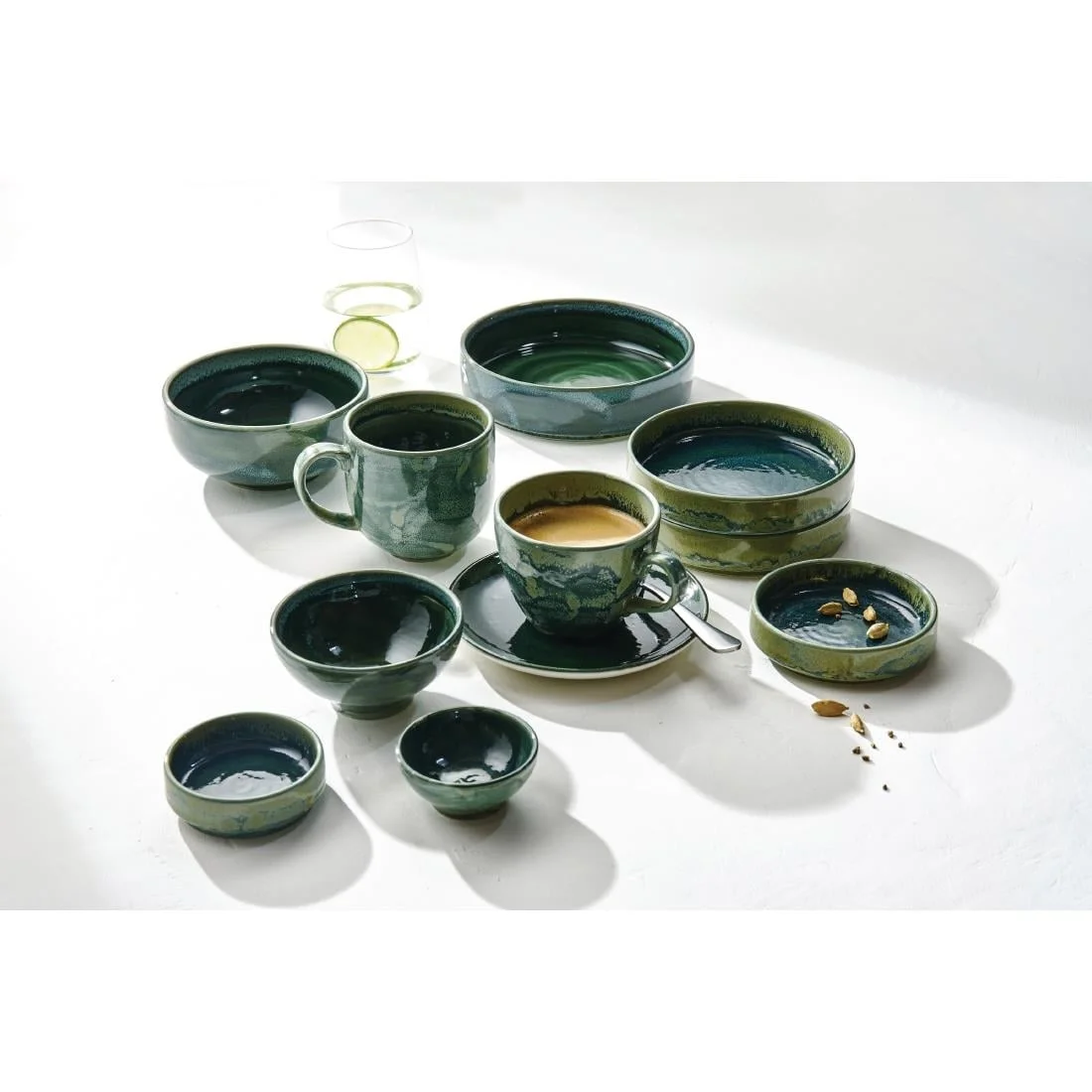 Steelite Aurora Vesuvius Burnt Emerald Round Stacking Trays 165mm (12 Pack) - Image 2
