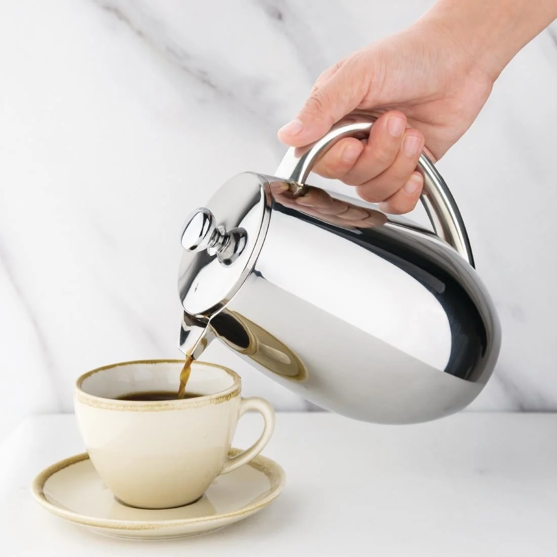 Olympia Insulated Mirror Finish Cafetiere 6 Cup - Image 5